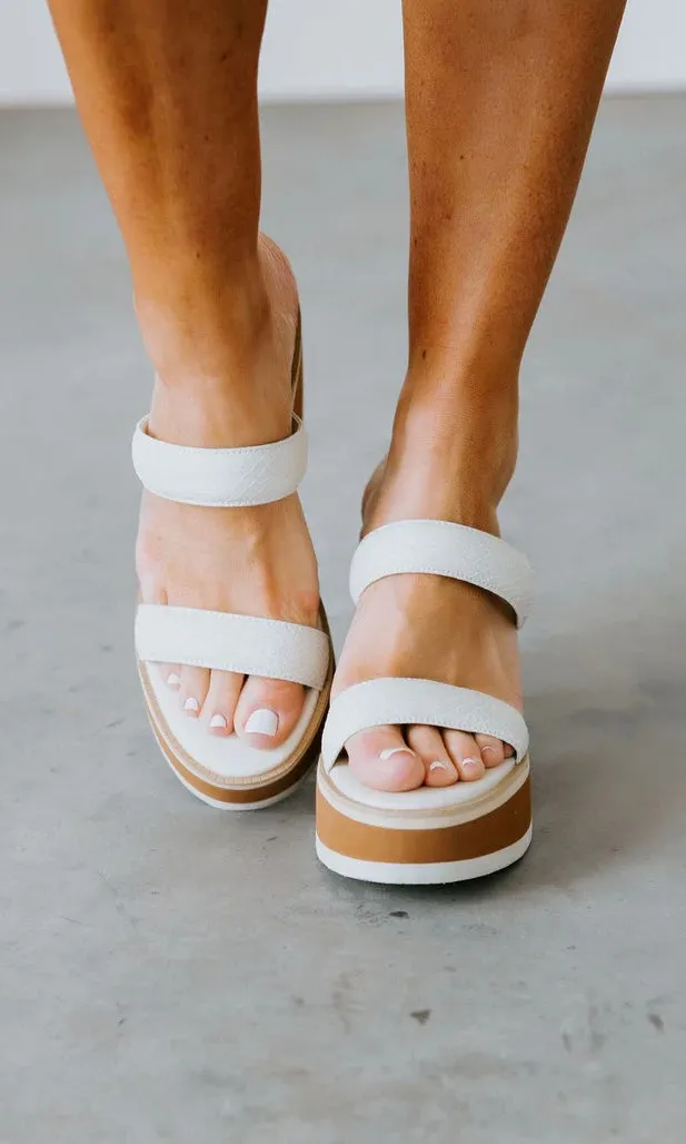 Daphne - Chunky Heeled Sandal